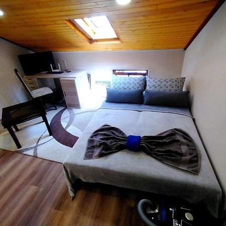 Low Budget Apartment With Breakfast 바르나 외부 사진